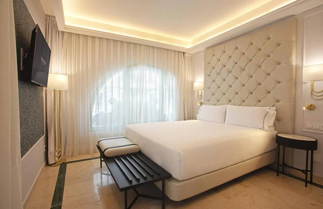 Hotel Eurostars Laietana 4*
